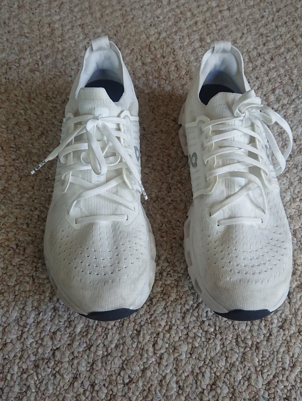 On Cloudswift All-White Running 4 running Sneakers size M10.5